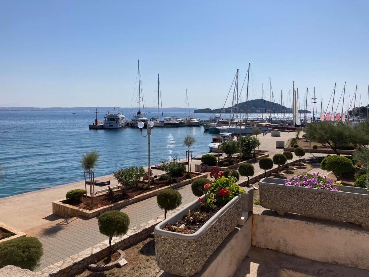 Apartment Sea View Preko Exteriér fotografie